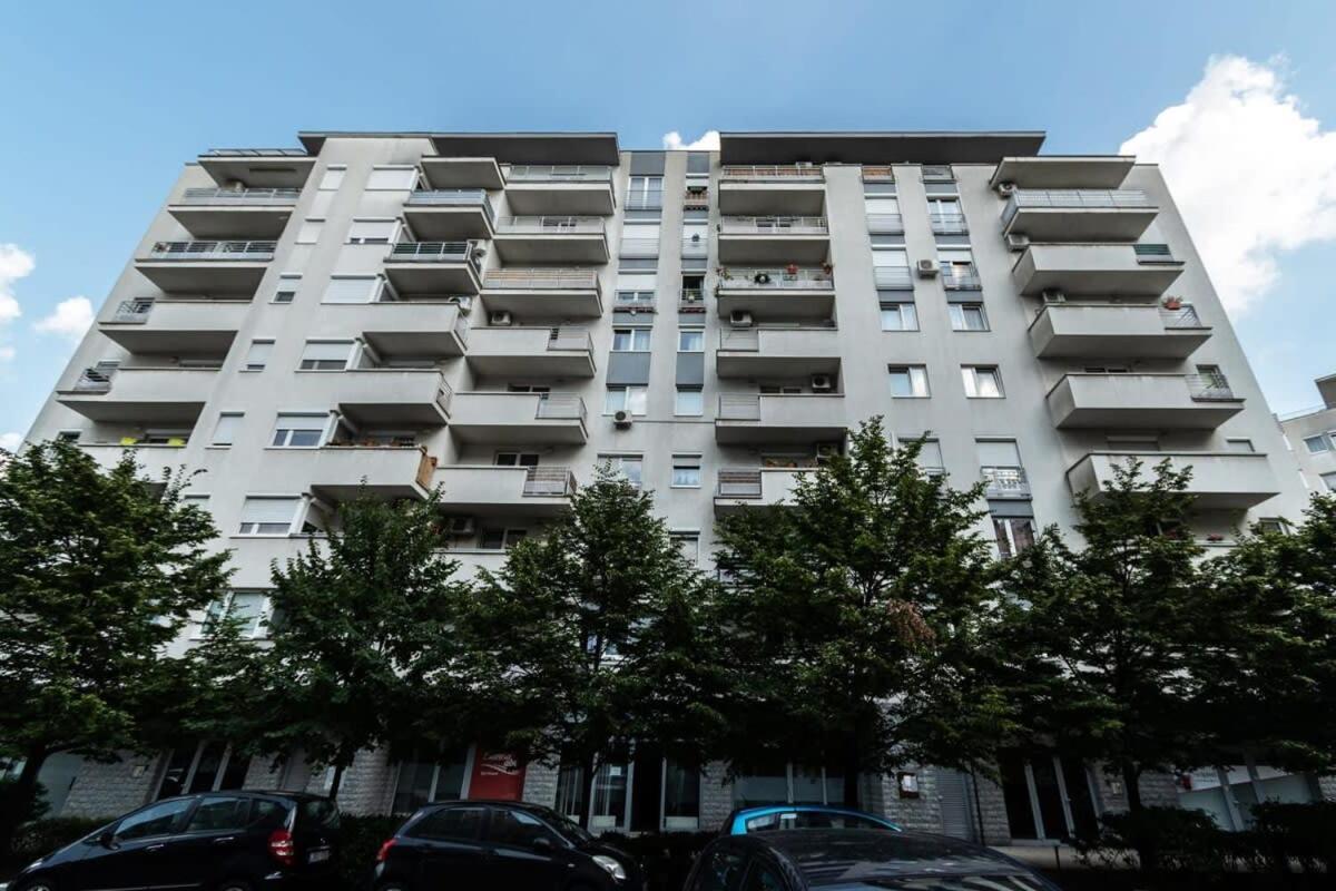 Pleasant & Comfy Apartment In Super Location Budapest Exterior foto